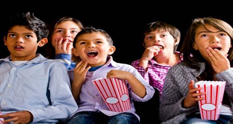 &Sigma;&upsilon;&nu;&epsilon;&chi;ί&zeta;&omicron;&nu;&tau;&alpha;&iota; &omicron;&iota; ό&mu;&omicron;&rho;&phi;&epsilon;&sigmaf; &kappa;&iota;&nu;&eta;&mu;&alpha;&tau;&omicron;&gamma;&rho;&alpha;&phi;&iota;&kappa;έ&sigmaf; &beta;&rho;&alpha;&delta;&iota;έ&sigmaf; &tau;&omicron;&upsilon; &Nu;&eta;&pi;&iota;&alpha;&gamma;&omega;&gamma;&epsilon;ί&omicron;&upsilon; &Pi;&lambda;&alpha;&tau;έ&omicron;&sigmaf;