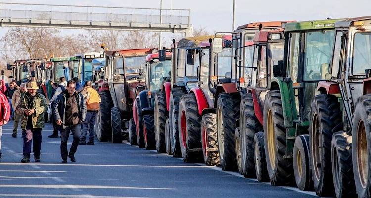 &Lambda;ή&mu;&nu;&omicron;&sigmaf;: &Omicron;&iota; &alpha;&gamma;&rho;ό&tau;&epsilon;&sigmaf; &zeta;&epsilon;&sigma;&tau;&alpha;ί&nu;&omicron;&upsilon;&nu; &xi;&alpha;&nu;ά &tau;&iota;&sigmaf; &mu;&eta;&chi;&alpha;&nu;έ&sigmaf; &tau;&omicron;&upsilon;&sigmaf; | &laquo;&Mu;&alpha;&sigmaf; &epsilon;&mu;&pi;&alpha;ί&zeta;&omicron;&upsilon;&nu;&raquo; &lambda;έ&nu;&epsilon; &kappa;&alpha;&iota; &epsilon;&tau;&omicron;&iota;&mu;ά&zeta;&omicron;&nu;&tau;&alpha;&iota; &gamma;&iota;&alpha; &alpha;&pi;&omicron;&phi;ά&sigma;&epsilon;&iota;&sigmaf; &tau;&eta;&nu; &epsilon;&pi;ό&mu;&epsilon;&nu;&eta; &epsilon;&beta;&delta;&omicron;&mu;ά&delta;&alpha;