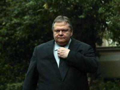&Sigma;&tau;&eta; &Beta;&omicron;&upsilon;&lambda;ή &delta;&iota;&kappa;&omicron;&gamma;&rho;&alpha;&phi;ί&alpha; &epsilon;&nu;&alpha;&nu;&tau;ί&omicron;&nu; &tau;&omicron;&upsilon; &Beta;&epsilon;&nu;&iota;&zeta;έ&lambda;&omicron;&upsilon;