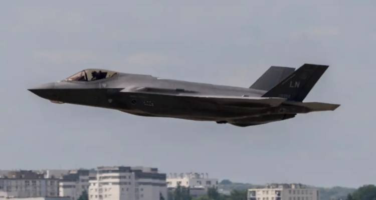 Ηνωμένο Βασίλειο: Αγορά μαχητικών F-35A με δυνατότητα πυρηνικού οπλισμού