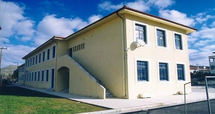 &Delta;&rho;ά&sigma;&epsilon;&iota;&sigmaf; &tau;&omicron;&upsilon; &Kappa;έ&nu;&tau;&rho;&omicron;&upsilon; &Pi;&rho;ό&lambda;&eta;&psi;&eta;&sigmaf; &laquo;&Pi;&omicron;&lambda;&iota;ό&chi;&nu;&eta;&raquo; &sigma;&tau;&eta; &Delta;&epsilon;&upsilon;&tau;&epsilon;&rho;&omicron;&beta;ά&theta;&mu;&iota;&alpha; &Epsilon;&kappa;&pi;&alpha;ί&delta;&epsilon;&upsilon;&sigma;&eta;