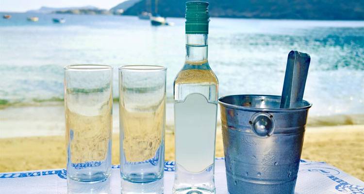 &Tau;&sigma;ί&pi;&omicron;&upsilon;&rho;&omicron; &alpha;&nu;&tau;ί &tau;&zeta;&iota;&nu;, &omicron;ύ&zeta;&omicron; &alpha;&nu;&tau;ί &beta;ό&tau;&kappa;&alpha;&sigmaf;