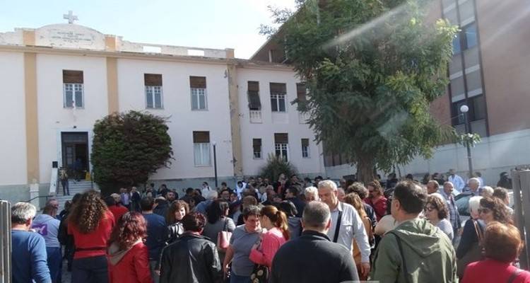 &Sigma;&upsilon;&gamma;&kappa;έ&nu;&tau;&rho;&omega;&sigma;&eta; &sigma;ή&mu;&epsilon;&rho;&alpha; &sigma;&tau;&omicron; &nu;&omicron;&sigma;&omicron;&kappa;&omicron;&mu;&epsilon;ί&omicron; &tau;&eta;&sigmaf; &Lambda;ή&mu;&nu;&omicron;&upsilon;