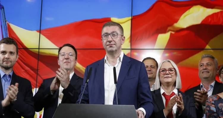 Βόρεια Μακεδονία: Ξαναμίλησε για «Μακεδονία» και «Μακεδόνες» ο πρωθυπουργός Μίτσκοσκι