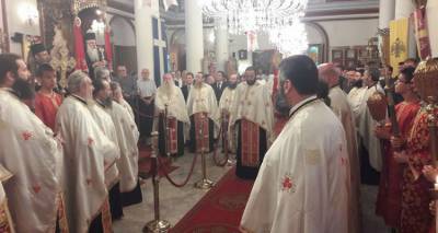 Περιφορά της εικόνας της Αγίας Τριάδας στη Μύρινα | Στη Λήμνο για τη γιορτή ο Μητροπολίτης Χριστόδουλος (photos)