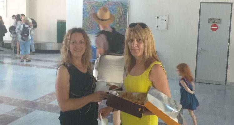 &Lambda;ή&mu;&nu;&omicron;&sigmaf;: &Xi;&epsilon;&kappa;ί&nu;&eta;&sigma;&alpha;&nu; &omicron;&iota; &alpha;&phi;ί&xi;&epsilon;&iota;&sigmaf; &alpha;&pi;ό &Tau;&sigma;&epsilon;&chi;ί&alpha; &kappa;&alpha;&iota; &alpha;&pi;ό &Sigma;&lambda;&omicron;&beta;&epsilon;&nu;ί&alpha;