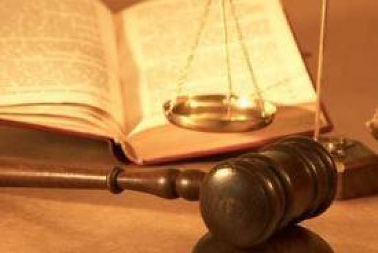 Πρωτοδικείο Αθηνών: Η διαθεσιμότητα παραβιάζει την αξιοκρατία