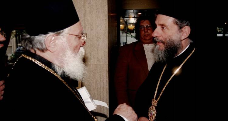 &Mu;&eta;&tau;&rho;&omicron;&pi;&omicron;&lambda;ί&tau;&eta;&sigmaf; &Sigma;ύ&rho;&omicron;&upsilon; &Delta;&omega;&rho;ό&theta;&epsilon;&omicron;&sigmaf; &Beta;&rsquo;: &Theta;&upsilon;&mu;ί&alpha;&mu;&alpha; &mu;&nu;ή&mu;&eta;&sigmaf; &pi;&rho;&omicron;&sigmaf; &tau;&omicron;&nu; &alpha;&omicron;ί&delta;&iota;&mu;&omicron; &Mu;&eta;&tau;&rho;&omicron;&pi;&omicron;&lambda;ί&tau;&eta; &Lambda;ή&mu;&nu;&omicron;&upsilon;