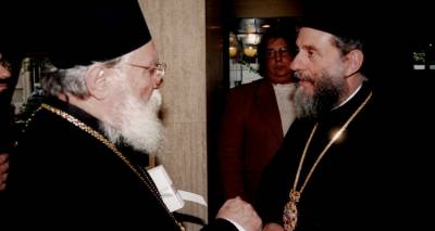 &Mu;&eta;&tau;&rho;&omicron;&pi;&omicron;&lambda;ί&tau;&eta;&sigmaf; &Sigma;ύ&rho;&omicron;&upsilon; &Delta;&omega;&rho;ό&theta;&epsilon;&omicron;&sigmaf; &Beta;&rsquo;: &Theta;&upsilon;&mu;ί&alpha;&mu;&alpha; &mu;&nu;ή&mu;&eta;&sigmaf; &pi;&rho;&omicron;&sigmaf; &tau;&omicron;&nu; &alpha;&omicron;ί&delta;&iota;&mu;&omicron; &Mu;&eta;&tau;&rho;&omicron;&pi;&omicron;&lambda;ί&tau;&eta; &Lambda;ή&mu;&nu;&omicron;&upsilon;