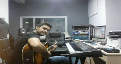 &Alpha;&chi;&iota;&lambda;&lambda;έ&alpha;&sigmaf; &Kappa;&alpha;&lambda;&tau;&sigma;&omicron;ύ&nu;&eta;&sigmaf; &ndash; &Sigma;&tau;&alpha;&upsilon;&rho;&omicron;ύ&lambda;&alpha; &Kappa;&epsilon;&chi;&alpha;&gamma;&iota;ά: &laquo;Έ&rho;&omega;&tau;&alpha;&sigmaf; &Sigma;&tau;&epsilon;&rho;&nu;ό&sigmaf;... &sigma;&alpha;&nu; &tau;&omicron; &nu;&eta;&sigma;ί &tau;&eta;&sigmaf; &Lambda;ή&mu;&nu;&omicron;&upsilon;&raquo; (video)