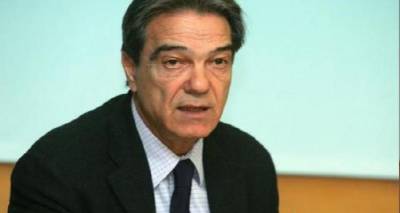 &Omicron; &epsilon;&pi;&iota;&kappa;ή&delta;&epsilon;&iota;&omicron;&sigmaf; &tau;&omicron;&upsilon; &Nu;ί&kappa;&omicron;&upsilon; &Sigma;&eta;&phi;&omicron;&upsilon;&nu;ά&kappa;&eta; &sigma;&tau;&omicron;&nu; &pi;&rho;ώ&eta;&nu; &Beta;&omicron;&upsilon;&lambda;&epsilon;&upsilon;&tau;ή &tau;&omicron;&upsilon; &Pi;&Alpha;&Sigma;&Omicron;&Kappa;, &Delta;&eta;&mu;ή&tau;&rho;&eta; &Tau;&sigma;&iota;&rho;ώ&nu;&eta;