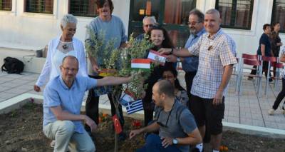 &Delta;&iota;ά&kappa;&rho;&iota;&sigma;&eta; &gamma;&iota;&alpha; &tau;&omicron; &Epsilon;&Pi;&Alpha;&Lambda; &Mu;&omicron;ύ&delta;&rho;&omicron;&upsilon; &alpha;&pi;ό &tau;&eta;&nu; &Epsilon;&upsilon;&rho;&omega;&pi;&alpha;ϊ&kappa;ή &Epsilon;&pi;&iota;&tau;&rho;&omicron;&pi;ή