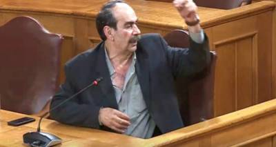 Ά&gamma;&rho;&iota;&alpha; &kappa;ό&nu;&tau;&rho;&alpha; &Kappa;&omega;&nu;&sigma;&tau;&alpha;&nu;&tau;&omicron;&pi;&omicron;ύ&lambda;&omicron;&upsilon;-&Xi;&upsilon;&lambda;&omicron;ύ&rho;&eta; &sigma;&tau;&eta;&nu; &Epsilon;&xi;&epsilon;&tau;&alpha;&sigma;&tau;&iota;&kappa;ή &Omicron;&Pi;&Epsilon;&Kappa;&Epsilon;&Pi;&Epsilon;: &laquo;&Tau;&zeta;&iota;&tau;&zeta;ή&sigmaf; &epsilon;ί&nu;&alpha;&iota; &tau;&omicron; &pi;&alpha;&rho;&alpha;&tau;&sigma;&omicron;ύ&kappa;&lambda;&iota; &mu;&omicron;&upsilon;, ό&chi;&iota; &Phi;&rho;&alpha;&pi;έ&sigmaf;&raquo;