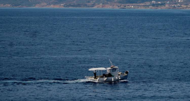 &Epsilon;&iota;&sigma;&beta;&omicron;&lambda;ή &xi;&epsilon;&nu;&iota;&kappa;ώ&nu; &psi;&alpha;&rho;&iota;ώ&nu; &sigma;&tau;&omicron; &Alpha;&iota;&gamma;&alpha;ί&omicron;, &alpha;&pi;ό &tau;&eta;&nu; &Epsilon;&rho;&upsilon;&theta;&rho;ά &theta;ά&lambda;&alpha;&sigma;&sigma;&alpha; -&Kappa;ά&pi;&omicron;&iota;&alpha; &tau;&omicron;&xi;&iota;&kappa;ά &kappa;&alpha;&iota; &epsilon;&pi;&iota;&kappa;ί&nu;&delta;&upsilon;&nu;&alpha;