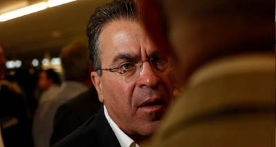 &Tau;&rho;&alpha;&gamma;&omega;&delta;ί&alpha; &gamma;&iota;&alpha; &tau;&omicron;&nu; &Alpha;&rho;&gamma;ύ&rho;&eta; &Nu;&tau;&iota;&nu;ό&pi;&omicron;&upsilon;&lambda;&omicron;: &Beta;&rho;ή&kappa;&epsilon; &nu;&epsilon;&kappa;&rho;ό &tau;&omicron;&nu; &gamma;&iota;&omicron; &tau;&omicron;&upsilon; &sigma;&tau;&alpha; &Epsilon;&xi;ά&rho;&chi;&epsilon;&iota;&alpha; | &Alpha;&pi;ό &pi;&alpha;&theta;&omicron;&lambda;&omicron;&gamma;&iota;&kappa;ά &alpha;ί&tau;&iota;&alpha;