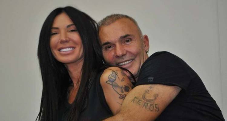 &Sigma;&tau;έ&lambda;&iota;&omicron;&sigmaf; &Rho;ό&kappa;&kappa;&omicron;&sigmaf; - &Lambda;&epsilon;&lambda;έ &Gamma;&kappa;&omicron;&phi;ά: &Gamma;&iota;&omicron;&rho;&tau;ά&zeta;&omicron;&upsilon;&nu; &tau;&eta;&nu; &epsilon;&pi;έ&tau;&epsilon;&iota;ό &tau;&omicron;&upsilon;&sigmaf; &tau;&eta;&nu; &Lambda;ή&mu;&nu;&omicron;