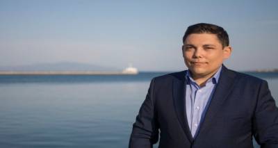 &Epsilon;&rho;ώ&tau;&eta;&sigma;&eta; &Gamma;&iota;ά&nu;&nu;&eta; &Mu;&pi;&omicron;&upsilon;&rho;&nu;&omicron;ύ &gamma;&iota;&alpha; &tau;&alpha; &pi;&rho;&omicron;&beta;&lambda;ή&mu;&alpha;&tau;&alpha; &tau;&eta;&sigmaf; &epsilon;&kappa;&pi;&alpha;ί&delta;&epsilon;&upsilon;&sigma;&eta;&sigmaf; &sigma;&tau;&eta; &Lambda;ή&mu;&nu;&omicron; &kappa;&alpha;&iota; &pi;&epsilon;&rho;&iota;&omicron;&delta;&epsilon;ί&alpha; &tau;&omicron;&upsilon; &sigma;&tau;&omicron; &nu;&eta;&sigma;ί