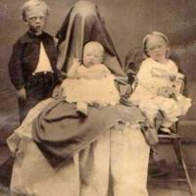 Η κρυμμένη μητέρα