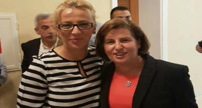 «Ευχαριστώ» Καλογήρου σε Δούρου για τη δωρεά 2,9 εκατ. ευρώ