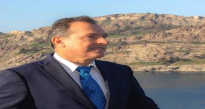 &Beta;. &Gamma;&iota;&alpha;&rho;&mu;&alpha;&delta;&omicron;ύ&rho;&omicron;&sigmaf;: &Kappa;&omicron;&rho;&omega;&nu;&omicron;ϊ&omicron;ύ, &Alpha;&rho;&chi;ή &kappa;&alpha;&iota; &Tau;έ&lambda;&omicron;&sigmaf;.