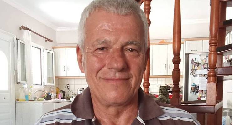 &Nu;έ&alpha; &alpha;&pi;ά&nu;&tau;&eta;&sigma;&eta; &Tau;&omicron;&upsilon;&lambda;&alpha;&delta;έ&lambda;&eta; &pi;&rho;&omicron;&sigmaf; &Gamma;&epsilon;ώ&rho;&gamma;&alpha;: &laquo;&Mu;&omicron;&upsilon; &chi;&rho;&omega;&sigma;&tau;ά&tau;&epsilon;, &delta;&epsilon;&nu; &sigma;&alpha;&sigmaf; &chi;&rho;&omega;&sigma;&tau;ά&omega;&raquo;