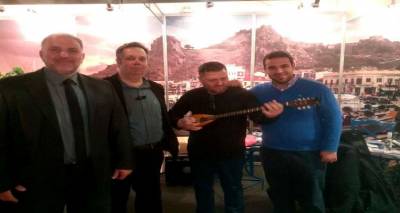 Έ&nu;&alpha; &Lambda;&eta;&mu;&nu;&iota;ό &kappa;&alpha;&phi;&epsilon;&nu;&epsilon;ί&omicron; &sigma;&tau;&eta;&nu; &kappa;&alpha;&rho;&delta;&iota;ά &tau;&eta;&sigmaf; &Beta;&omicron;&upsilon;&lambda;&gamma;&alpha;&rho;ί&alpha;&sigmaf; (photos)