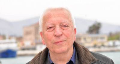 &Epsilon;&rho;&gamma;&alpha;&zeta;ό&mu;&epsilon;&nu;&omicron;&iota; &Pi;&Epsilon; &Lambda;ή&mu;&nu;&omicron;&upsilon; &kappa;&alpha;&iota; &Lambda;έ&sigma;&beta;&omicron;&upsilon;: &laquo;&Delta;&epsilon;&nu; &kappa;&alpha;&tau;&eta;&gamma;&omicron;&rho;ή&sigma;&alpha;&mu;&epsilon; &pi;&omicron;&tau;έ &tau;&omicron;&nu; &Pi;&epsilon;&rho;&iota;&phi;&epsilon;&rho;&epsilon;&iota;ά&rho;&chi;&eta; ό&tau;&iota; &sigma;&upsilon;&gamma;&kappa;&rho;&omicron;&tau;&epsilon;ί &kappa;&alpha;&tau;ά &tau;&omicron; &delta;&omicron;&kappa;&omicron;ύ&nu; &epsilon;&kappa;&lambda;&omicron;&gamma;&iota;&kappa;ά &sigma;&upsilon;&nu;&epsilon;&rho;&gamma;&epsilon;ί&alpha;