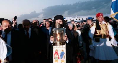 &Lambda;ί&gamma;&omicron; &pi;&rho;&iota;&nu; &tau;&omicron; "&Chi;&rho;&iota;&sigma;&tau;ό&sigmaf; &Alpha;&nu;έ&sigma;&tau;&eta;" &tau;&omicron; Ά&gamma;&iota;&omicron; &Phi;&omega;&sigmaf; &sigma;&tau;&eta; &Lambda;ή&mu;&nu;&omicron; | &laquo;&Alpha;&lambda;&alpha;&lambda;&omicron;ύ&mu;&raquo; &mu;&epsilon; &tau;&eta;&nu; &mu;&epsilon;&tau;&alpha;&phi;&omicron;&rho;ά &tau;&omicron;&upsilon;!