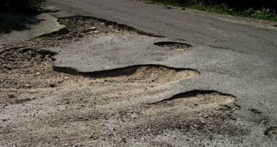 &Lambda;&alpha;&kappa;&kappa;&omicron;ύ&beta;&epsilon;&sigmaf; &sigma;&tau;&omicron;&upsilon;&sigmaf; &delta;&rho;ό&mu;&omicron;&upsilon;&sigmaf; &tau;&eta;&sigmaf; &Lambda;ή&mu;&nu;&omicron;&upsilon; | &laquo;&Lambda;&alpha;&beta;&omega;&mu;έ&nu;&alpha;&raquo; &kappa;&alpha;&iota; &omicron;&chi;ή&mu;&alpha;&tau;&alpha; &tau;&omicron;&upsilon; &Delta;ή&mu;&omicron;&upsilon;