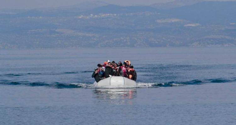 &Lambda;ή&mu;&nu;&omicron;&sigmaf;: &Pi;&alpha;&rho;ά&tau;&upsilon;&pi;&omicron;&iota; &mu;&epsilon;&tau;&alpha;&nu;ά&sigma;&tau;&epsilon;&sigmaf; &epsilon;&nu;&tau;&omicron;&pi;ί&sigma;&tau;&eta;&kappa;&alpha;&nu; &sigma;&tau;&eta;&nu; &Pi;&lambda;ά&kappa;&alpha;