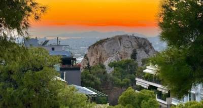 &Tau;&omicron; &sigma;&chi;έ&delta;&iota;&omicron; &Kappa;&omicron;&mu;&iota;&sigma;&iota;ό&nu; &gamma;&iota;&alpha; &tau;&eta; &sigma;&tau;&epsilon;&gamma;&alpha;&sigma;&tau;&iota;&kappa;ή &kappa;&rho;ί&sigma;&eta;: 10 &pi;&alpha;&rho;&epsilon;&mu;&beta;ά&sigma;&epsilon;&iota;&sigmaf; &gamma;&iota;&alpha; &nu;&alpha; &alpha;&upsilon;&xi;&eta;&theta;&omicron;ύ&nu; &tau;&alpha; &sigma;&pi;ί&tau;&iota;&alpha; &kappa;&alpha;&iota; &nu;&alpha; &mu;&epsilon;&iota;&omega;&theta;&omicron;ύ&nu; &tau;&alpha; &epsilon;&nu;&omicron;ί&kappa;&iota;&alpha;