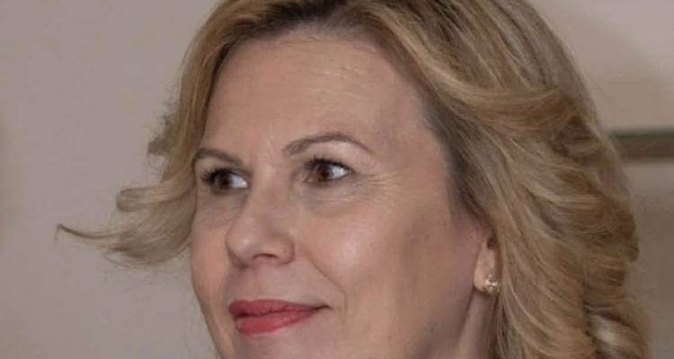 &Gamma;&epsilon;ώ&rho;&gamma;&alpha;: &Tau;έ&lambda;&omicron;&sigmaf; &sigma;&tau;&eta; &mu;&epsilon;&tau;&alpha;&phi;&omicron;&rho;ά &sigma;&omicron;&rho;ώ&nu; &epsilon;&kappa;&tau;ό&sigmaf; &Lambda;ή&mu;&nu;&omicron;&upsilon; &mu;&epsilon; &alpha;&pi;ό&phi;&alpha;&sigma;&eta; &Phi;&lambda;&omega;&rho;ί&delta;&eta; | &Iota;&alpha;&tau;&rho;&omicron;&delta;&iota;&kappa;&alpha;&sigma;&tau;ή&sigmaf; &sigma;&tau;&omicron; &nu;&eta;&sigma;ί &mu;&epsilon;&tau;ά &tau;&omicron; &tau;&rho;&alpha;&gamma;&iota;&kappa;ό &pi;&epsilon;&rho;&iota;&sigma;&tau;&alpha;&tau;&iota;&kappa;ό &sigma;&tau;&omicron; &lambda;&iota;&mu;ά&nu;&iota; &tau;&omicron;&upsilon; &Mu;&omicron;ύ&delta;&rho;&omicron;&upsilon;