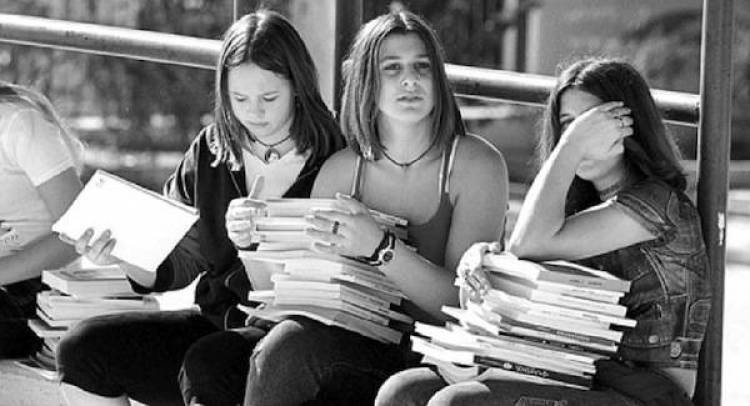 Επιστροφή ή πληρωμή των σχολικών βιβλίων από τη νέα χρονιά