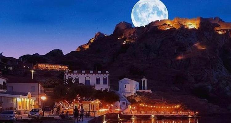 Ένα βράδυ στο Ρωμαΐικο: «Σας ευχαριστούμε κύριε, το κρασί σας κερασμένο από εμάς»