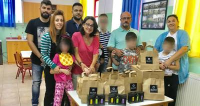 &Omicron; &laquo;&chi;&rho;&upsilon;&sigma;ό&sigmaf;&raquo; &tau;&eta;&sigmaf; &Lambda;ή&mu;&nu;&omicron;&upsilon; &delta;ώ&rho;&omicron; &sigma;&tau;&omicron; &Epsilon;&iota;&delta;&iota;&kappa;ό &Sigma;&chi;&omicron;&lambda;&epsilon;ί&omicron; &Kappa;&alpha;&lambda;&lambda;&iota;&theta;έ&alpha;&sigmaf; (photos)