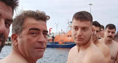 &Theta;&epsilon;&omicron;&phi;ά&nu;&iota;&alpha; - &Lambda;ή&mu;&nu;&omicron;&sigmaf;: &Omicron; &Pi;ά&rho;&eta;&sigmaf; &Gamma;&lambda;ύ&tau;&zeta;&omicron;&sigmaf; έ&pi;&iota;&alpha;&sigma;&epsilon; &kappa;&alpha;&iota; &phi;έ&tau;&omicron;&sigmaf; &tau;&omicron;&nu; &Tau;ί&mu;&iota;&omicron; &Sigma;&tau;&alpha;&upsilon;&rho;ό (photos+video)