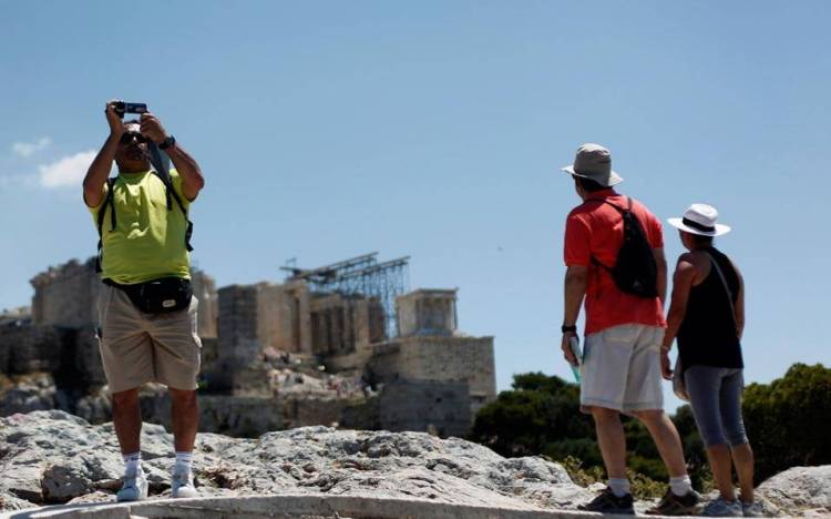 &Alpha;ύ&xi;&eta;&sigma;&eta; 10% &tau;&omega;&nu; &tau;&omicron;&upsilon;&rho;&iota;&sigma;&tau;ώ&nu; &alpha;&pi;ό &Gamma;&epsilon;&rho;&mu;&alpha;&nu;ί&alpha; &epsilon;&kappa;&tau;&iota;&mu;ά &gamma;&iota;&alpha; &phi;έ&tau;&omicron;&sigmaf; &eta; TUI