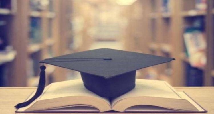 &Epsilon;&nu;&nu;έ&alpha; &upsilon;&pi;&omicron;&tau;&rho;&omicron;&phi;ί&epsilon;&sigmaf; &sigma;&pi;&omicron;&upsilon;&delta;ώ&nu; &alpha;&pi;ό &tau;&eta;&nu; &Pi;&epsilon;&rho;&iota;&phi;έ&rho;&epsilon;&iota;&alpha; &Beta;&omicron;&rho;&epsilon;ί&omicron;&upsilon; &Alpha;&iota;&gamma;&alpha;ί&omicron;&upsilon;