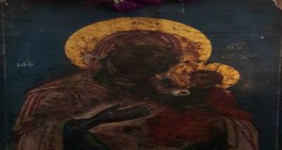 Λειτουργία στη Βραχνή Παναγιά της Λήμνου για την Μεσοπεντηκοστή (photos)