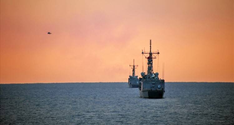 &Alpha;&nu;&epsilon;&beta;ά&zeta;&epsilon;&iota; &tau;&eta;&nu; έ&nu;&tau;&alpha;&sigma;&eta; &eta; &Tau;&omicron;&upsilon;&rho;&kappa;ί&alpha;: &Mu;&epsilon;&gamma;ά&lambda;&eta; &sigma;&tau;&rho;&alpha;&tau;&iota;&omega;&tau;&iota;&kappa;ή ά&sigma;&kappa;&eta;&sigma;&eta; &sigma;&epsilon; &Mu;&epsilon;&sigma;ό&gamma;&epsilon;&iota;&omicron; &kappa;&alpha;&iota; &Alpha;&iota;&gamma;&alpha;ί&omicron; | &Beta;&gamma;ά&zeta;&epsilon;&iota; 87 &pi;&lambda;&omicron;ί&alpha;, 27 &alpha;&epsilon;&rho;&omicron;&sigma;&kappa;ά&phi;&eta;