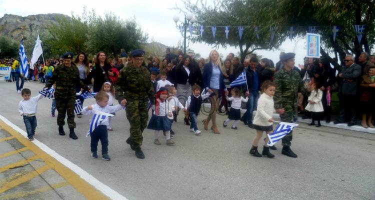 Λήμνος: Δείτε σε βίντεο την παρέλαση της 28ης Οκτωβρίου στη Μύρινα (video)