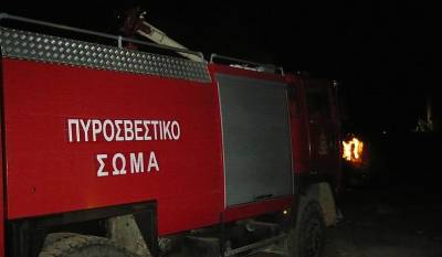 Φωτιά αυτή την ώρα έξω από την Ατσική