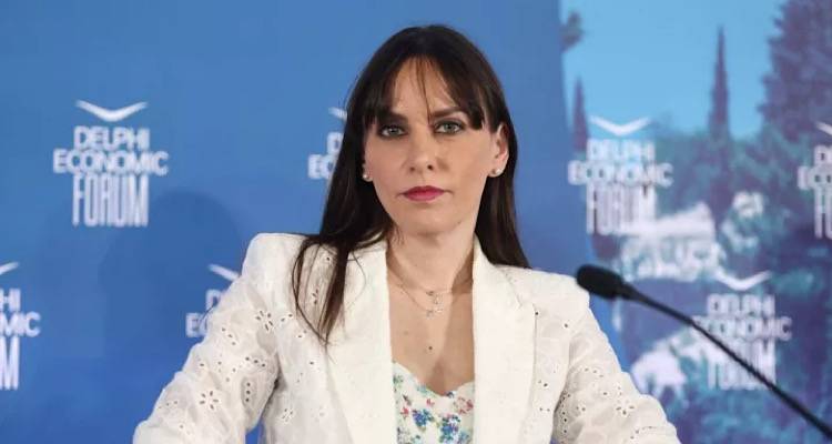 &Sigma;&tau;&omicron;&nu; Ά&gamma;&iota;&omicron; &Epsilon;&upsilon;&sigma;&tau;&rho;ά&tau;&iota;&omicron; &eta; &Upsilon;&phi;&upsilon;&pi;&omicron;&upsilon;&rho;&gamma;ό&sigmaf; &Epsilon;&sigma;&omega;&tau;&epsilon;&rho;&iota;&kappa;ώ&nu; &Pi;&alpha;&rho;&alpha;&sigma;&kappa;&epsilon;&upsilon;ή &Chi;&alpha;&rho;&alpha;&lambda;&alpha;&mu;&pi;&omicron;&gamma;&iota;ά&nu;&nu;&eta; &gamma;&iota;&alpha; &tau;&omicron;&upsilon;&sigmaf; &epsilon;&omicron;&rho;&tau;&alpha;&sigma;&mu;&omicron;ύ&sigmaf; &tau;&eta;&sigmaf; 25&eta;&sigmaf; &Mu;&alpha;&rho;&tau;ί&omicron;&upsilon;