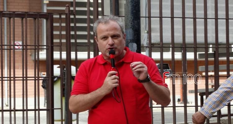 &Lambda;ή&mu;&nu;&omicron;&sigmaf;: &Kappa;&iota;&nu;&delta;&upsilon;&nu;&epsilon;ύ&epsilon;&iota; &nu;&alpha; &chi;&alpha;&theta;&epsilon;ί &gamma;&iota;&alpha; 3&eta; &phi;&omicron;&rho;ά &tau;&omicron; 1.500.000&euro; &gamma;&iota;&alpha; &tau;&eta;&nu; &alpha;&nu;&alpha;&kappa;&alpha;ί&nu;&iota;&sigma;&eta; &tau;&omicron;&upsilon; &nu;&omicron;&sigma;&omicron;&kappa;&omicron;&mu;&epsilon;ί&omicron;&upsilon;; (audio)