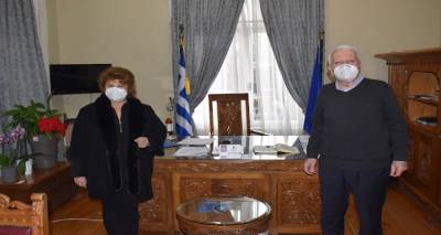 &Eta; &Pi;&rho;&upsilon;&tau;ά&nu;&iota;&sigma;&sigma;&alpha; &Chi;&rho;&upsilon;&sigma;ή &Beta;&iota;&tau;&sigma;&iota;&lambda;ά&kappa;&eta; &Pi;&rho;ό&epsilon;&delta;&rho;&omicron;&sigmaf; &tau;&omicron;&upsilon; &Pi;&Sigma;&Epsilon;&Kappa;