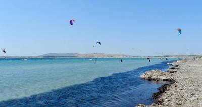 &Kappa;&alpha;&lambda;&lambda;&iota;ό&pi;&eta;: &Omicron;&iota; &alpha;&nu;ά&gamma;&kappa;&epsilon;&sigmaf; &tau;&omicron;&upsilon; &chi;&omega;&rho;&iota;&omicron;ύ &sigma;&tau;&eta; &sigma;&upsilon;&nu;ά&nu;&tau;&eta;&sigma;&eta; &tau;&omicron;&upsilon; &Sigma;&upsilon;&lambda;&lambda;ό&gamma;&omicron;&upsilon; &laquo;&Tau;&omicron; &Kappa;&Epsilon;&Rho;&Omega;&Sigma;&raquo; &mu;&epsilon; &tau;&omicron;&nu; &Chi;&rho;&upsilon;&sigma;ό&sigma;&tau;&omicron;&mu;&omicron; &Mu;&upsilon;&rho;&tau;&zeta;&alpha;&nu;ή