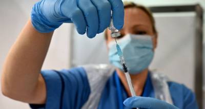 &Beta;&rho;&epsilon;&tau;&alpha;&nu;ί&alpha; &ndash; &Kappa;&omicron;&rho;&omicron;&nu;&omicron;ϊό&sigmaf; : &Mu;&epsilon;&gamma;ά&lambda;&eta; έ&rho;&epsilon;&upsilon;&nu;&alpha; &gamma;&iota;&alpha; &tau;&eta; &mu;&epsilon;ί&xi;&eta; &kappa;&alpha;&iota; &tau;&eta;&nu; &alpha;&pi;&omicron;&tau;&epsilon;&lambda;&epsilon;&sigma;&mu;&alpha;&tau;&iota;&kappa;ό&tau;&eta;&tau;&alpha; &tau;&omega;&nu; &epsilon;&mu;&beta;&omicron;&lambda;ί&omega;&nu;