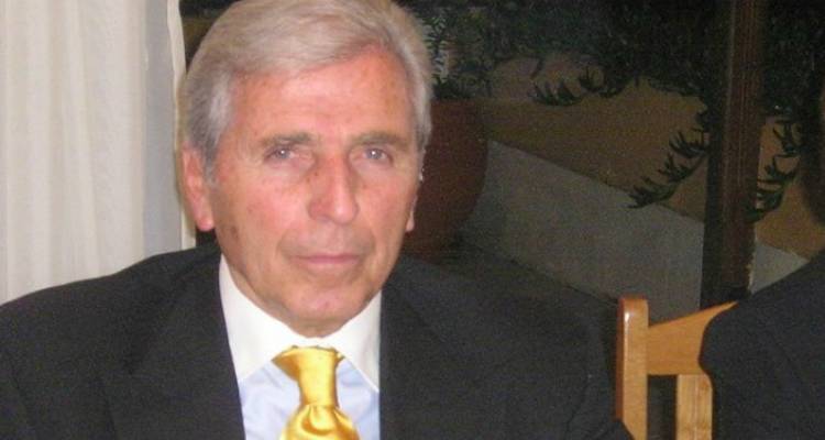 &Omicron;&iota; &mu;&epsilon;&tau;&alpha;&gamma;&rho;&alpha;&phi;έ&sigmaf; &sigma;&tau;&eta;&nu;... &pi;&omicron;&lambda;&iota;&tau;&iota;&kappa;ή