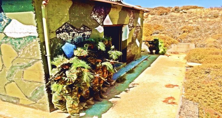 &Lambda;ή&mu;&nu;&omicron;&sigmaf;: &Pi;ώ&sigmaf; &omicron;&iota; &sigma;&tau;&rho;&alpha;&tau;&iota;ώ&tau;&epsilon;&sigmaf; &gamma;ί&nu;&omicron;&nu;&tau;&alpha;&iota; "&mu;&alpha;&chi;&eta;&tau;έ&sigmaf;" (photos)