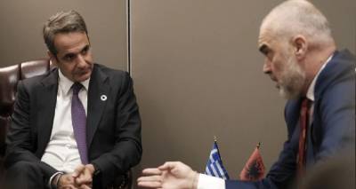 &Sigma;&tau;&eta;&nu; &Alpha;&lambda;&beta;&alpha;&nu;ί&alpha; &omicron; &Mu;&eta;&tau;&sigma;&omicron;&tau;ά&kappa;&eta;&sigmaf;: &Iota;&sigma;&tau;&omicron;&rho;&iota;&kappa;ό &tau;&alpha;&xi;ί&delta;&iota; &sigma;&tau;&eta; &Chi;&epsilon;&iota;&mu;ά&rho;&alpha;, &sigma;&upsilon;&nu;ά&nu;&tau;&eta;&sigma;&eta; &alpha;&pi;ό&psi;&epsilon; &mu;&epsilon; &Rho;ά&mu;&alpha;